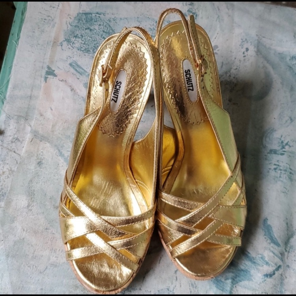 Schutz gold sandal